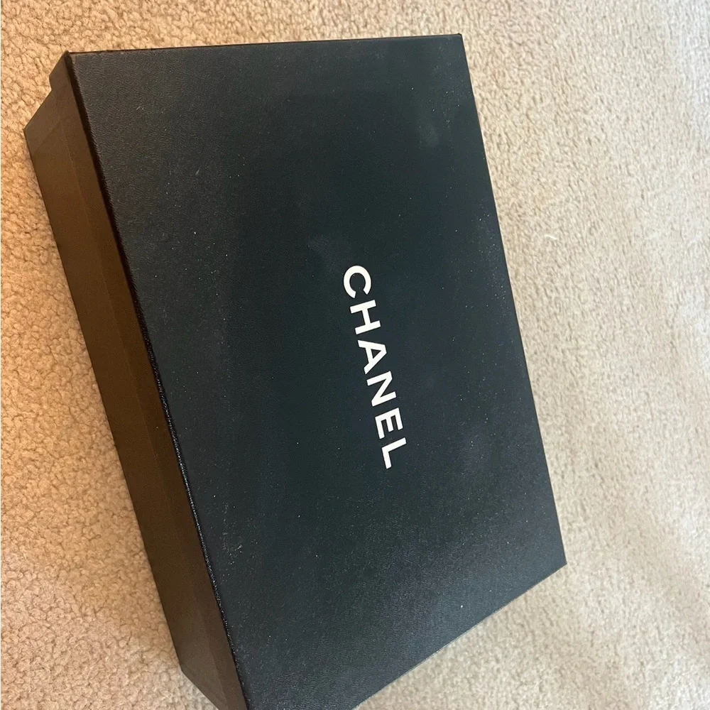 Chanel Camellia Thong Flip Flops - Picture 10 of 12